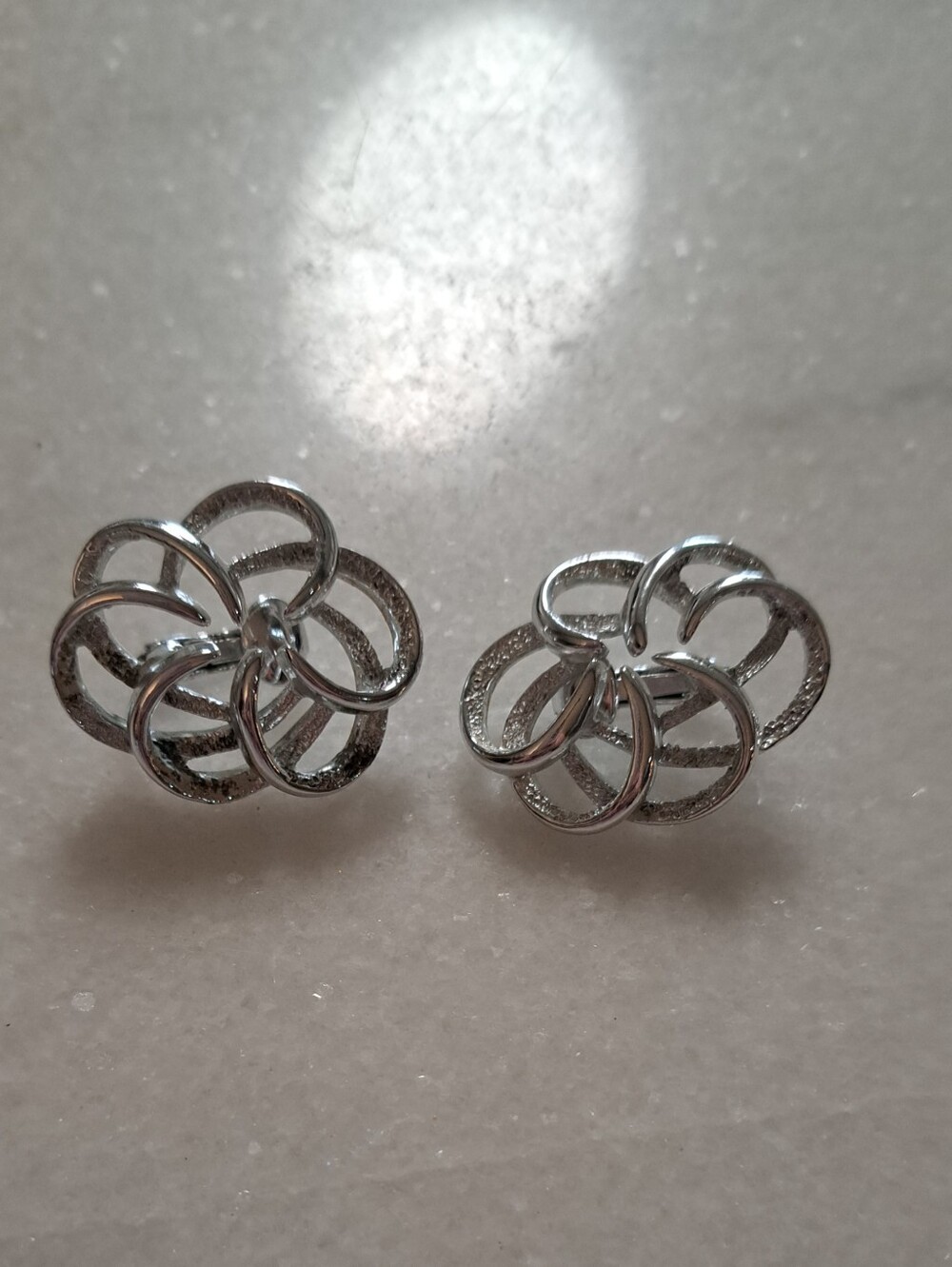 Vintage Sarah Coventry Tailored Swirl Clip On Earrings